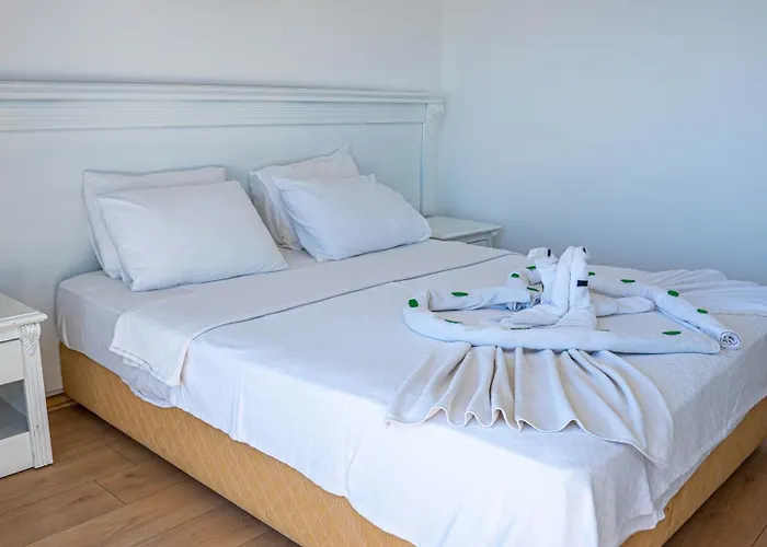 Honeymoon Beach Otel